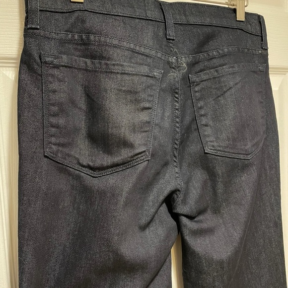 NYDJ Dark Wash Women’s Straight Leg Jeans Size 8 Classic Fit Weekend Date Night - Picture 6 of 7